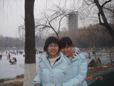 新东方双胞胎<em>姐妹</em>:北大向左 清华向右