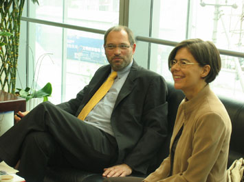 德福考试院院长访问北京新东方学校