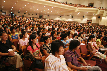 俞敏洪:盛夏,回到北大