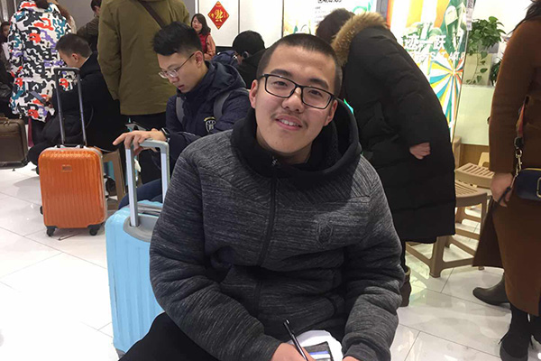 北京新东方寒假班学员:以英语为窗了解世界